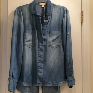 NWOT CLOTH & STONE SPLIT-BACK CHAMBRAY SHIRT. SZ S